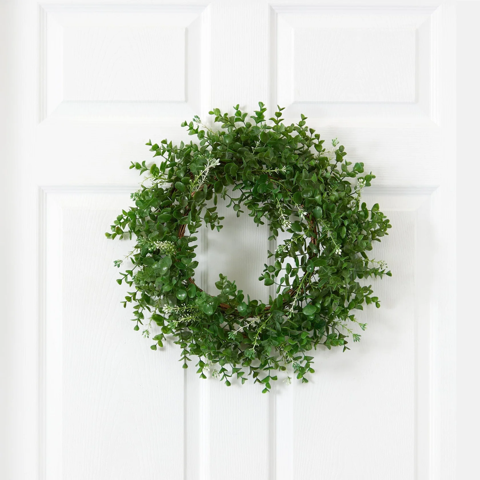 18” Eucalyptus Double Ring Wreath w/Twig Base (4541)